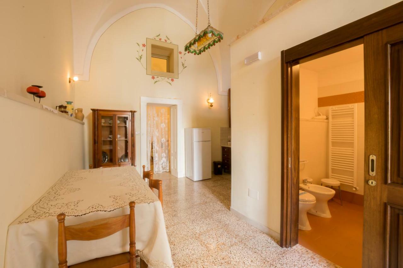 Palazzo Ashian Bed & Breakfast อักกวาริกา เดล กาโป ภายนอก รูปภาพ